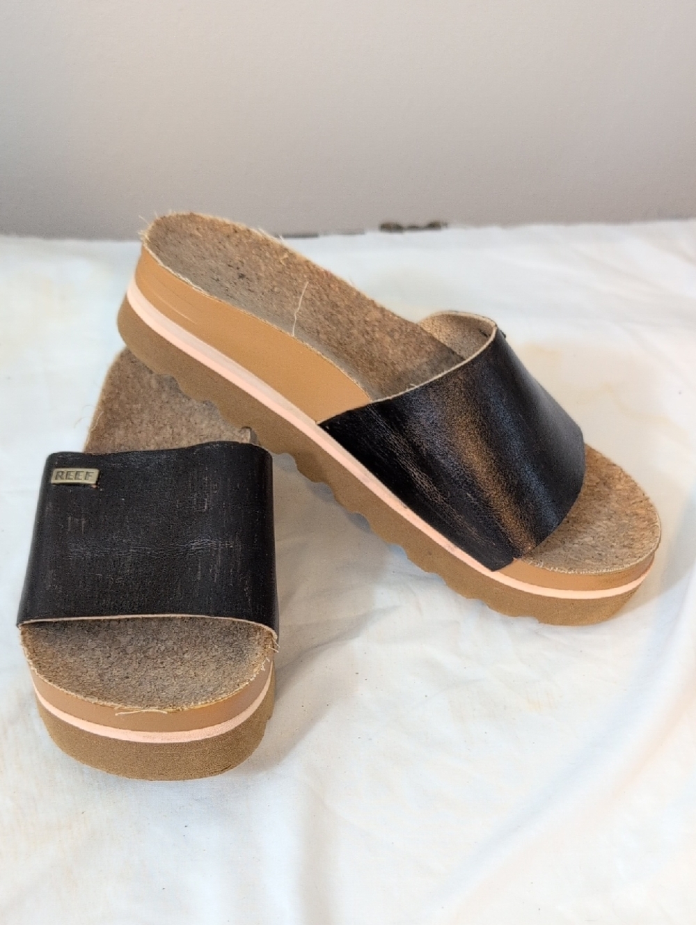 Reef Womens Black Slide Sandals with Tan Platform